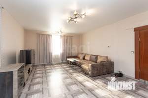 Дом 200м&sup2;, 2-этажный, участок 6 сот.  