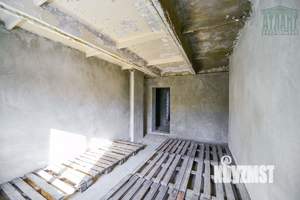 Дом 460м&sup2;, 3-этажный, участок 5 сот.  