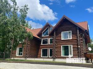 Дом 220м², 2-этажный, участок 15 сот.  
