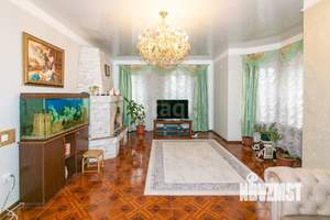 Дом 234м², 2-этажный, участок 8 сот.  