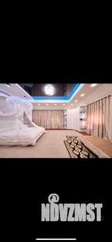 Коттедж 285м², 2-этажный, участок 6 сот.  