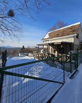 Дом 80м&sup2;, 2-этажный, участок 80 сот.  