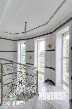 Дом 439м&sup2;, 3-этажный, участок 8 сот.  