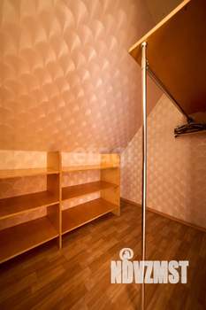 Дом 107м&sup2;, 2-этажный, участок 1 сот.  