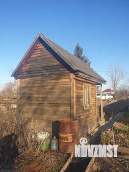 Дом 20м&sup2;, 2-этажный, участок 4 сот.  