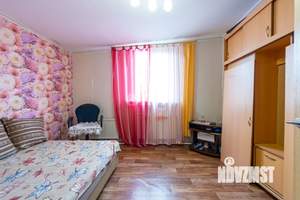 Дом 80м², 2-этажный, участок 5 сот.  