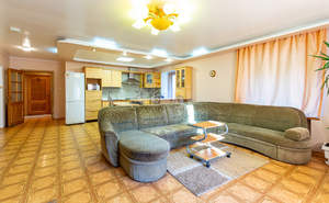 Дом 270м², 2-этажный, участок 10 сот.  