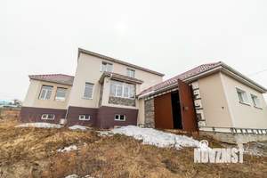 Дом 436м&sup2;, 2-этажный, участок 10 сот.  