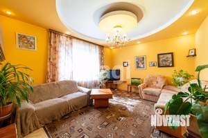 Коттедж 251м², 2-этажный, участок 15 сот.  