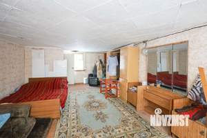 Дом 61м&sup2;, 2-этажный, участок 9 сот.  