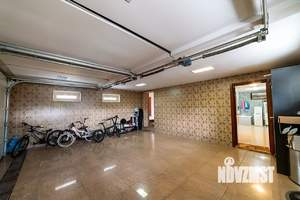 Коттедж 340м², 2-этажный, участок 19 сот.  