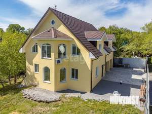 Дом 135м&sup2;, 2-этажный, участок 14 сот.  