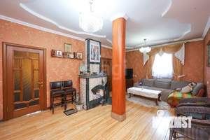 Дом 191м&sup2;, 2-этажный, участок 9 сот.  