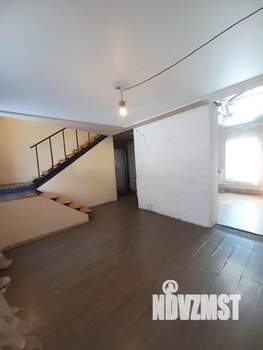 Коттедж 120м&sup2;, 2-этажный, участок 6 сот.  