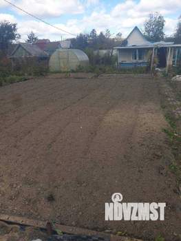 Дом 40м&sup2;, 2-этажный, участок 6 сот.  