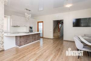 Коттедж 160м&sup2;, 2-этажный, участок 11 сот.  