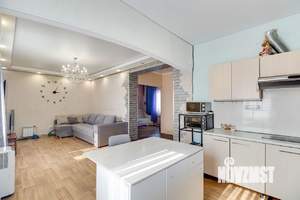 Дом 121м&sup2;, 2-этажный, участок 10 сот.  