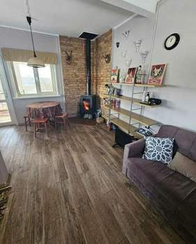 Дом 80м&sup2;, 2-этажный, участок 80 сот.  