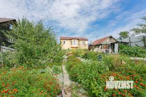 Дом 150м&sup2;, 3-этажный, участок 6 сот.  