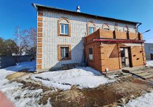 Дом 433м&sup2;, 2-этажный, участок 10 сот.  