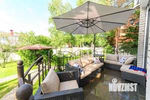 Дом 450м&sup2;, 3-этажный, участок 10 сот.  