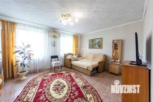 Дом 80м², 2-этажный, участок 5 сот.  