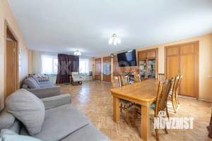 Дом 227м², 2-этажный, участок 15 сот.  