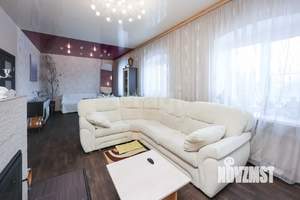 Дом 249м&sup2;, 2-этажный, участок 12 сот.  