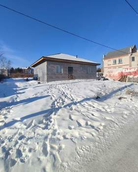 Дом 100м&sup2;, 1-этажный, участок 100 сот.  