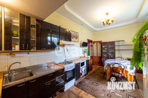 Дом 251м², 2-этажный, участок 15 сот.  