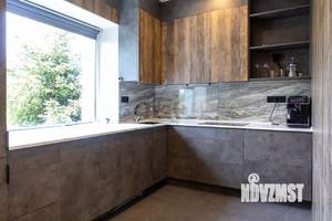 Дом 212м&sup2;, 2-этажный, участок 10 сот.  