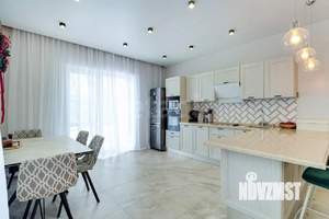 Дом 150м&sup2;, 2-этажный, участок 11 сот.  