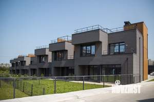 Таунхаус 133м&sup2;, 2-этажный, участок 1 сот.  