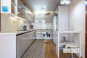 Коттедж 326м&sup2;, 2-этажный, участок 18 сот.  