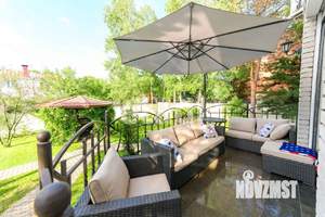 Дом 450м&sup2;, 3-этажный, участок 10 сот.  