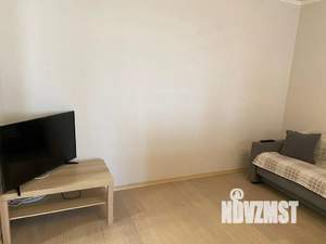 1-к квартира, посуточно, 35м2, 10/20 этаж