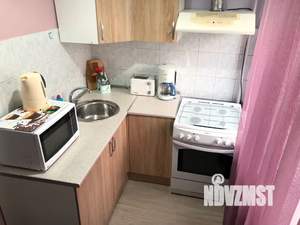 1-к квартира, посуточно, 33м2, 3/6 этаж