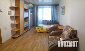 1-к квартира, посуточно, 32м2, 1/1 этаж