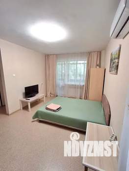 1-к квартира, посуточно, 32м2, 3/5 этаж