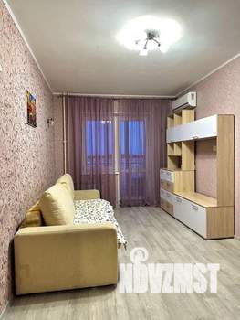 1-к квартира, посуточно, 38м2, 23/25 этаж