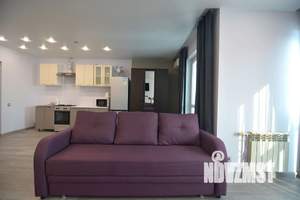 Студия квартира, посуточно, 43м2, 14/19 этаж