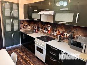 1-к квартира, посуточно, 42м2, 3/10 этаж