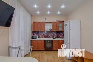 1-к квартира, посуточно, 43м2, 1/1 этаж