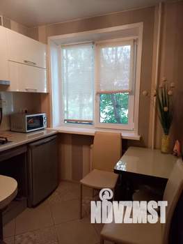 2-к квартира, посуточно, 47м2, 1/5 этаж