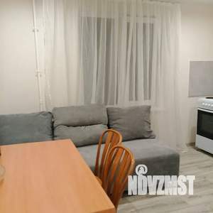 1-к квартира, посуточно, 37м2, 10/10 этаж