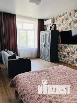 Студия квартира, посуточно, 40м2, 2/2 этаж