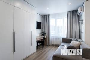 Студия квартира, посуточно, 34м2, 1/25 этаж
