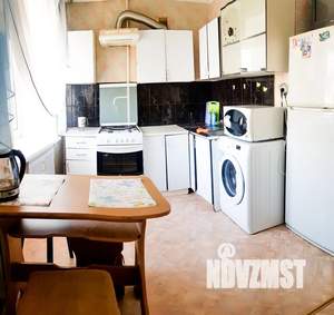 2-к квартира, посуточно, 45м2, 4/5 этаж
