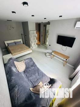 Студия квартира, посуточно, 35м2, 4/5 этаж