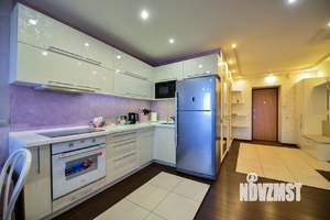 1-к квартира, посуточно, 46м2, 1/1 этаж